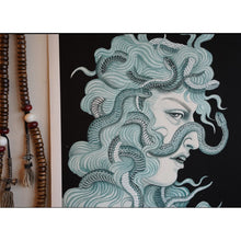 Load image into Gallery viewer, Celestina - Medusa serie